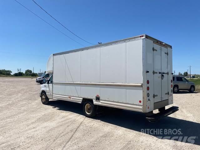 Ford E-350 Furgonai
