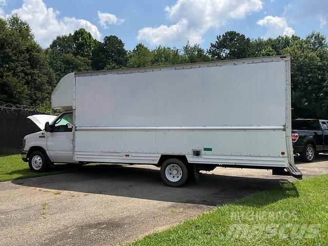 Ford E-350 Furgonai