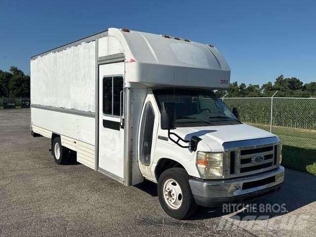 Ford E-350 Furgonai