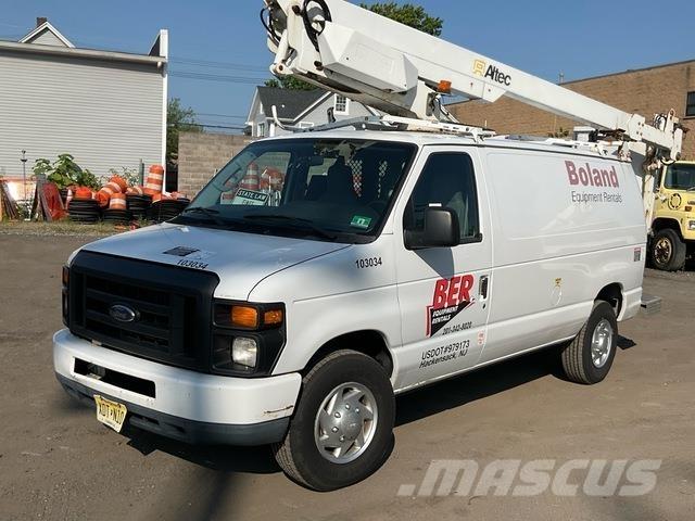 Ford E-350 Ant vilkikų montuojamos kėlimo platformos