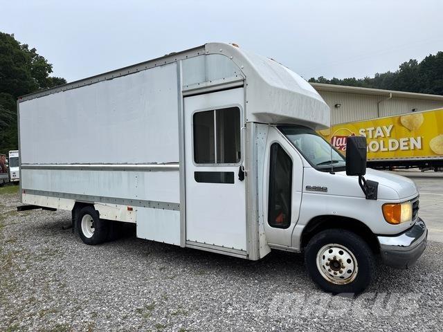 Ford E-350 Krovininiai furgonai