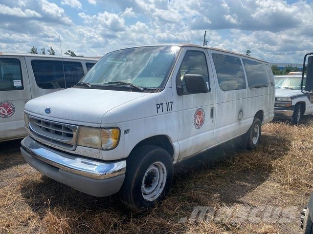 Ford E-350 Lengvieji automobiliai
