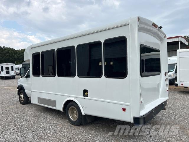 Ford E-350 Mikroautobusai