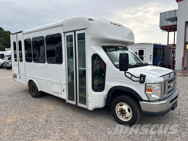 Ford E-350 Mikroautobusai