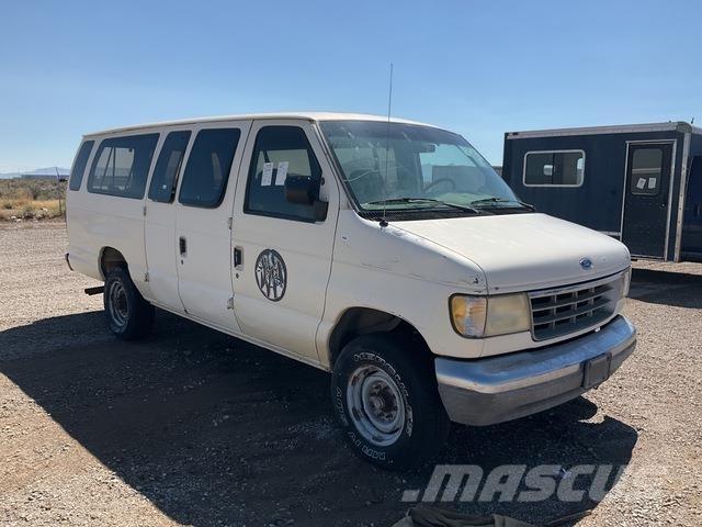 Ford E-350 Lengvieji automobiliai