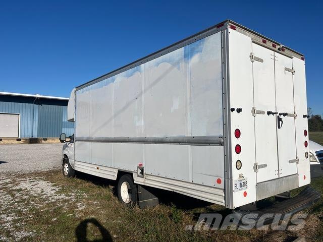 Ford E-350 Krovininiai furgonai