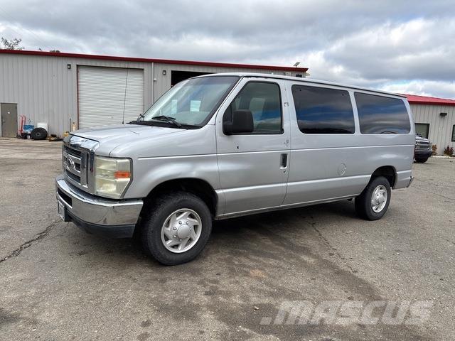 Ford E-350 Lengvieji automobiliai