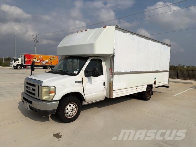 Ford E-350 Sunkvežimiai su dengtu kėbulu