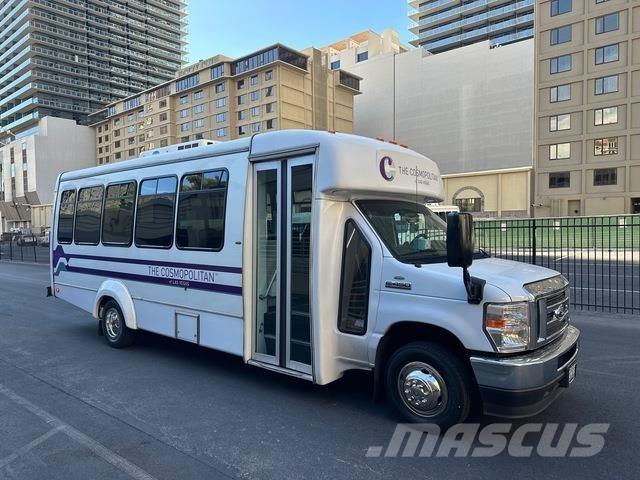 Ford E-450 Mikroautobusai