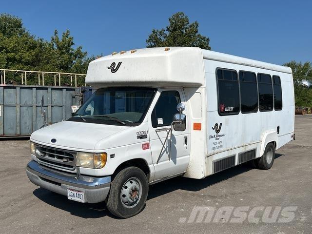 Ford E-450 Mikroautobusai