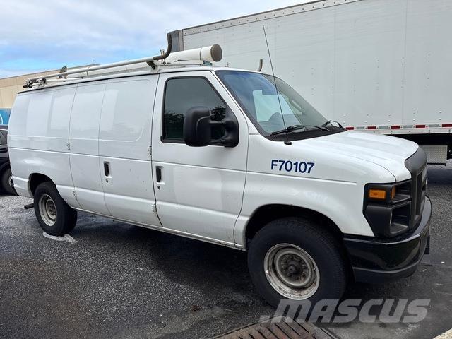 Ford E250 Krovininiai furgonai