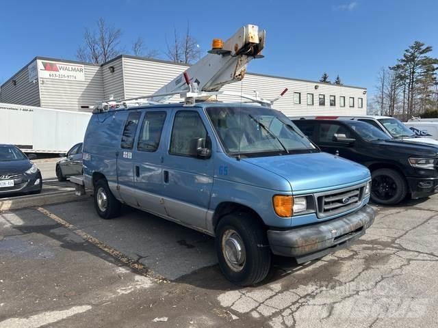 Ford E350 Ant vilkikų montuojamos kėlimo platformos