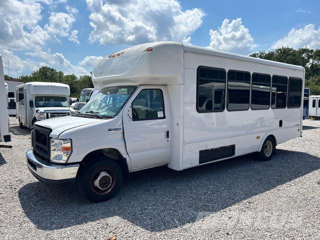 Ford E450 Mikroautobusai