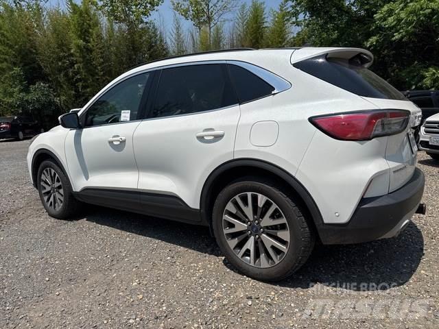 Ford Escape Lengvieji automobiliai
