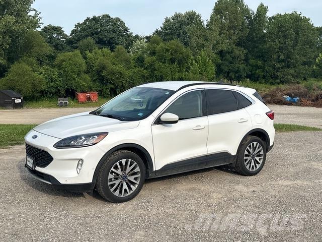 Ford Escape Lengvieji automobiliai