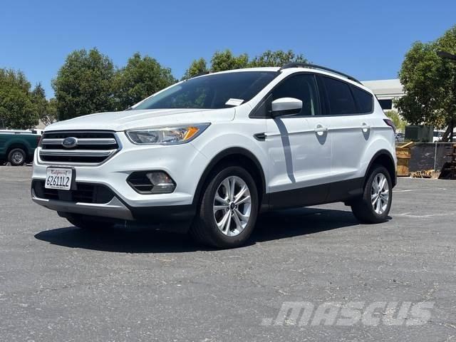 Ford Escape Lengvieji automobiliai