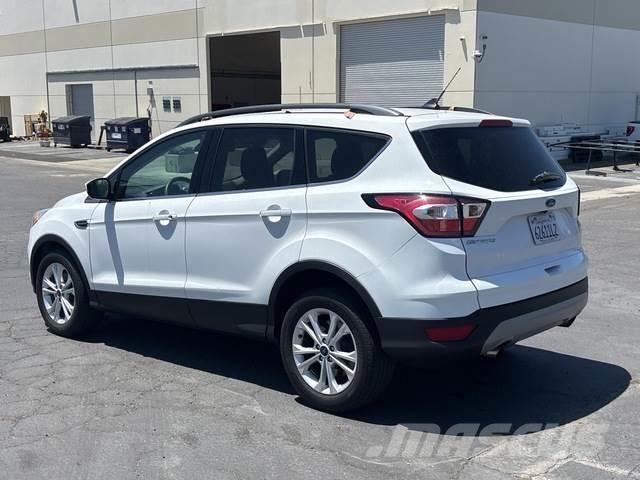 Ford Escape Lengvieji automobiliai