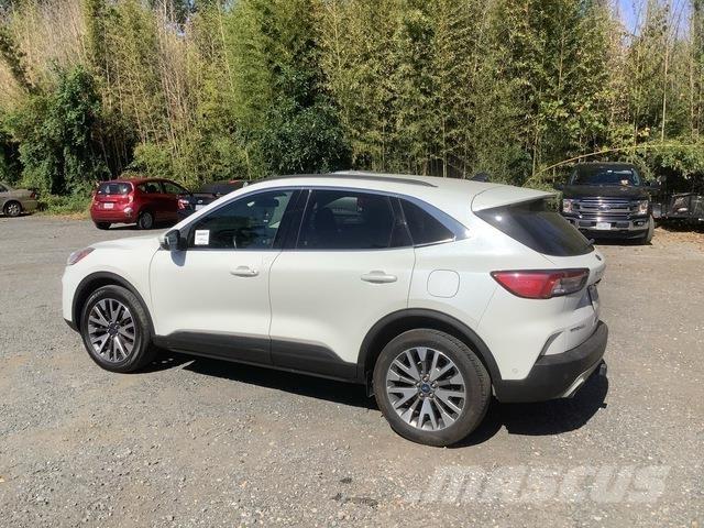Ford Escape Lengvieji automobiliai