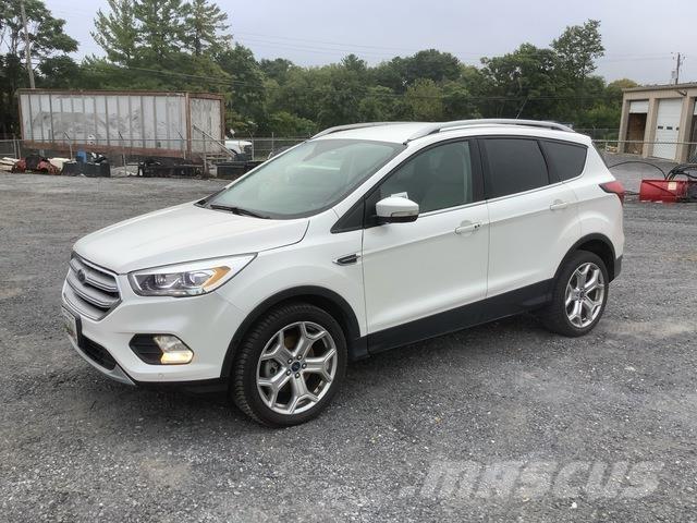 Ford Escape Lengvieji automobiliai
