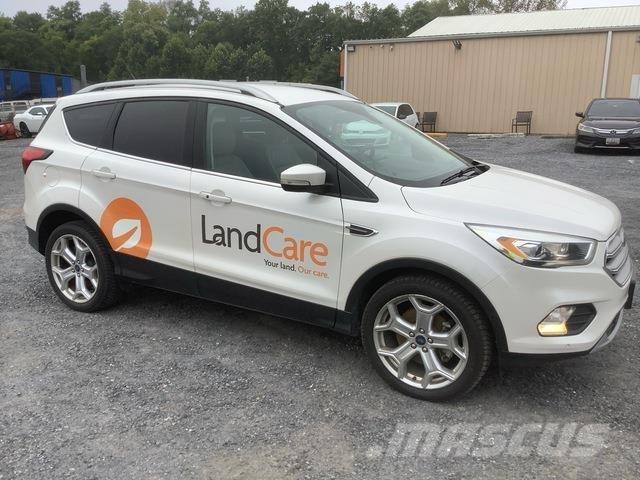 Ford Escape Lengvieji automobiliai