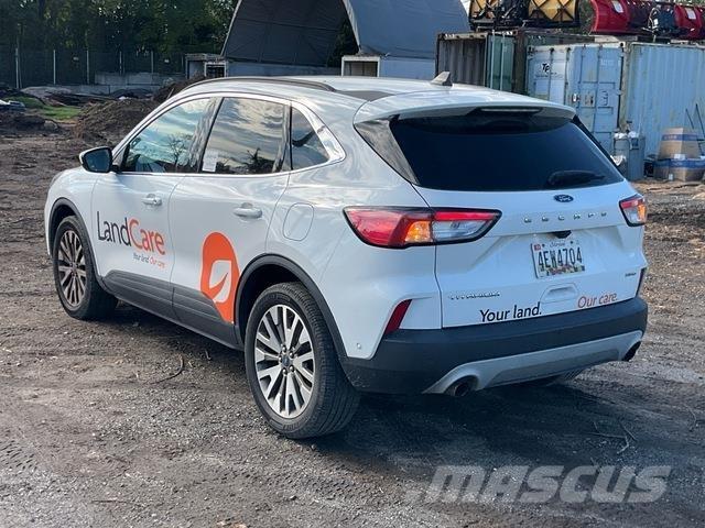 Ford Escape Lengvieji automobiliai