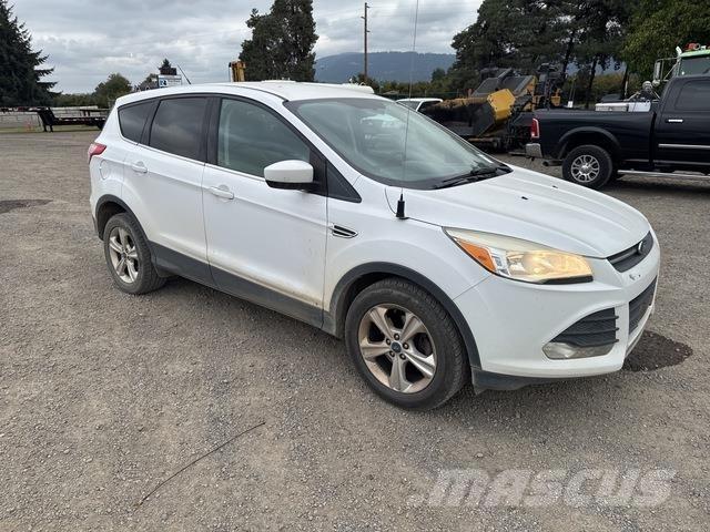 Ford Escape Lengvieji automobiliai