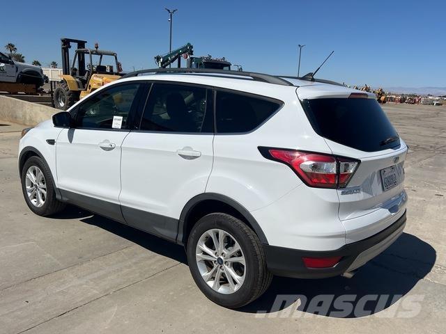 Ford Escape Lengvieji automobiliai