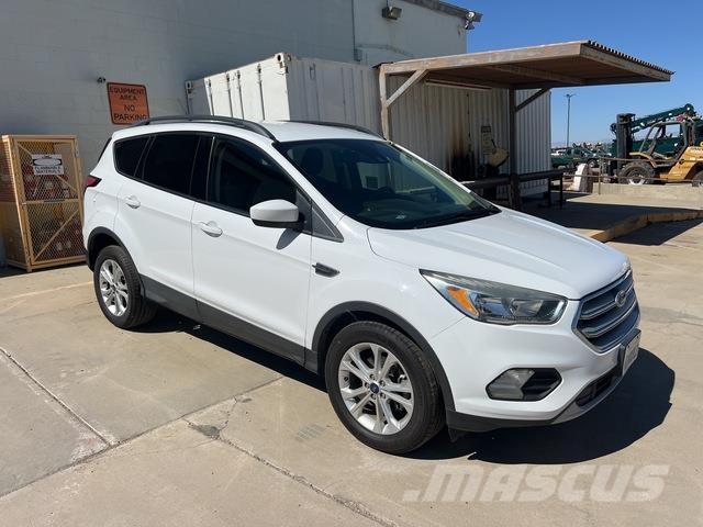 Ford Escape Lengvieji automobiliai