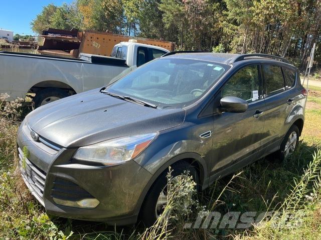 Ford Escape Lengvieji automobiliai