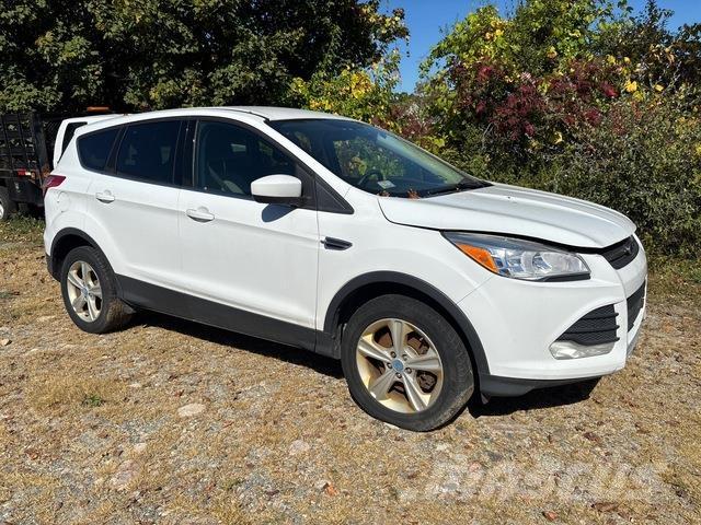 Ford Escape Lengvieji automobiliai