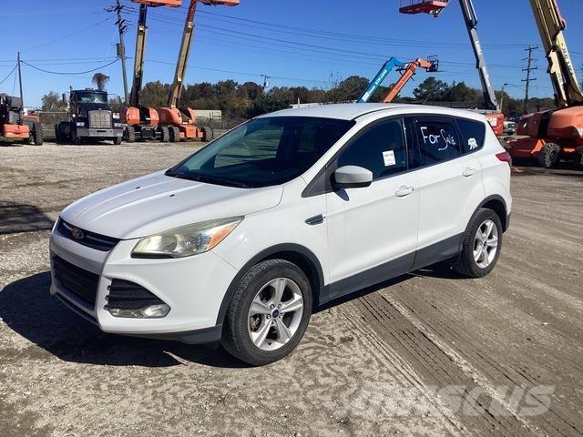 Ford Escape Lengvieji automobiliai