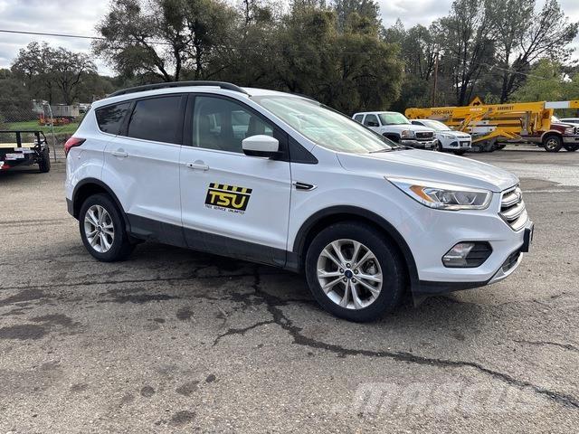 Ford Escape Lengvieji automobiliai