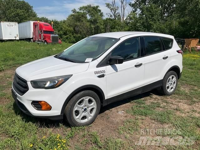 Ford Escape S Lengvieji automobiliai