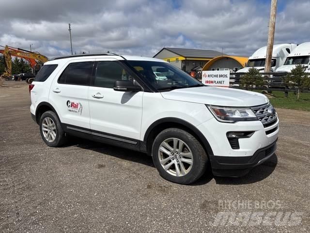 Ford Explorer Lengvieji automobiliai