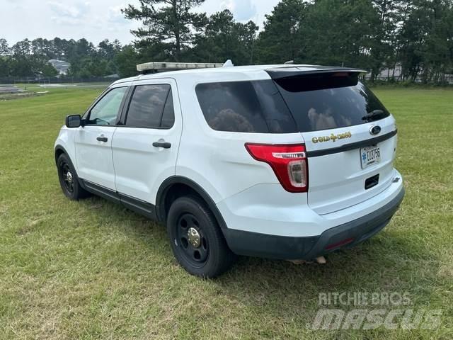 Ford Explorer Lengvieji automobiliai