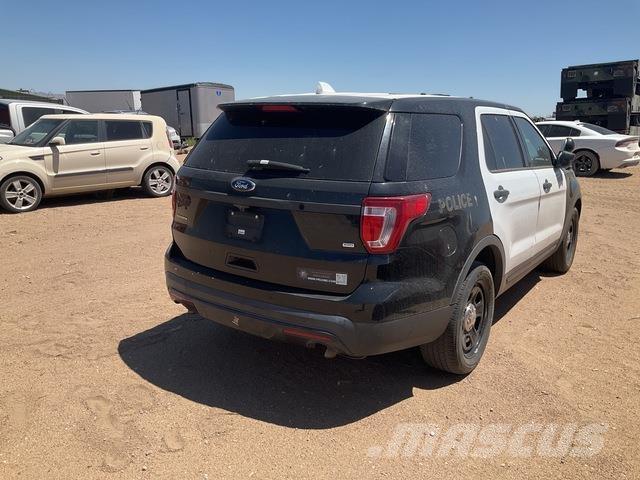 Ford Explorer Lengvieji automobiliai