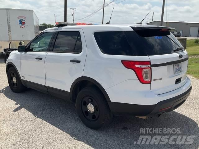 Ford Explorer Lengvieji automobiliai