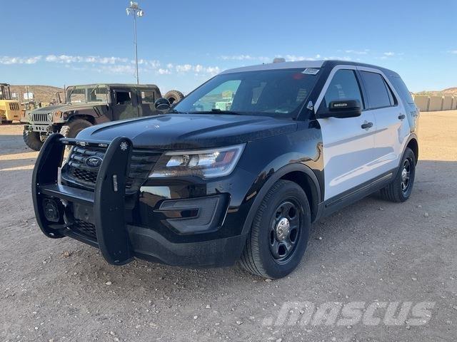 Ford Explorer Lengvieji automobiliai