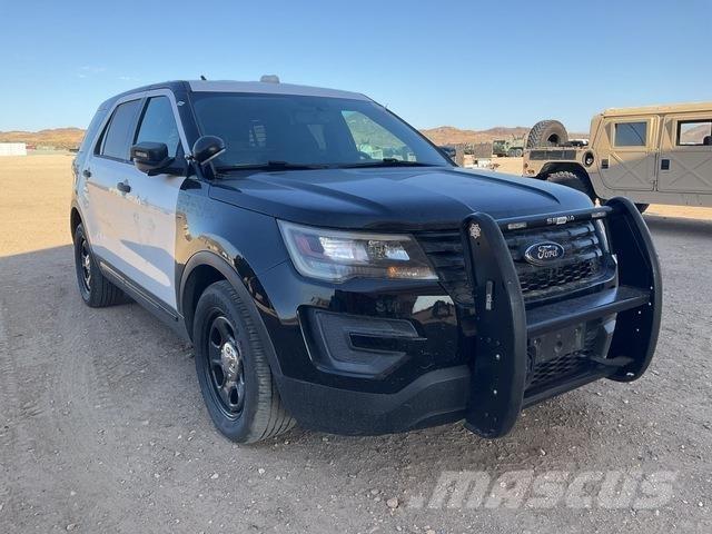 Ford Explorer Lengvieji automobiliai