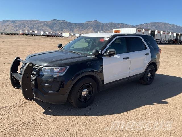 Ford Explorer Lengvieji automobiliai