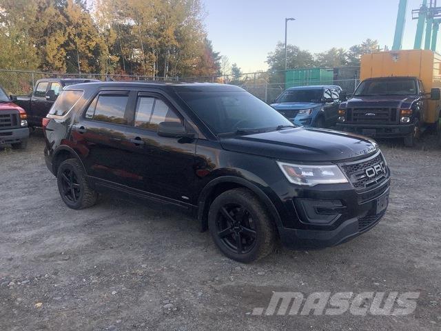 Ford Explorer Lengvieji automobiliai
