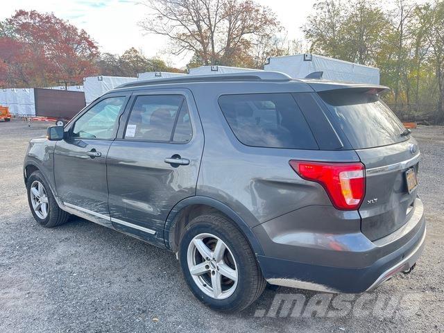 Ford Explorer Lengvieji automobiliai