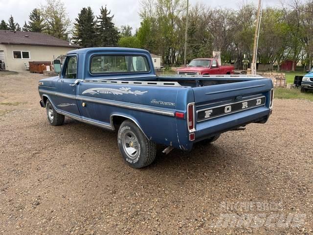 Ford F-100 Kita