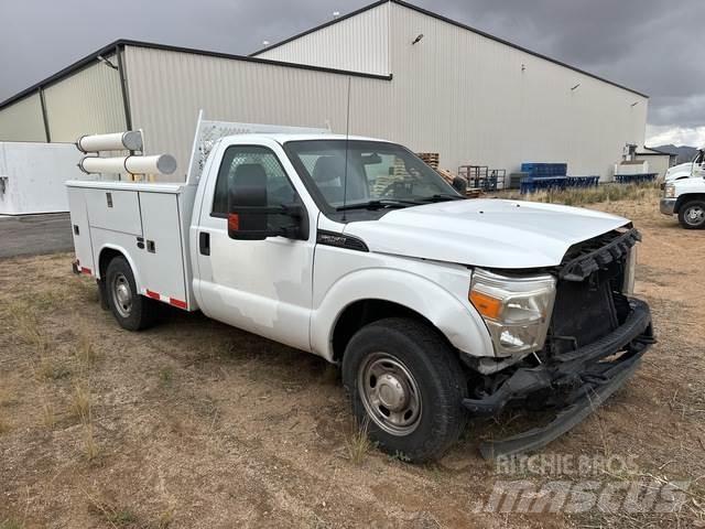 Ford F-250 Pikapai / Bortiniai sunkvežimiai