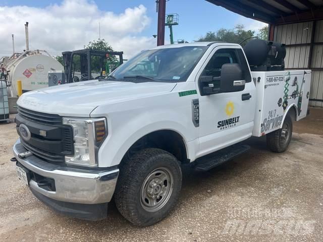 Ford F-250 Statyba - Kita
