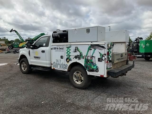 Ford F-250 Statyba - Kita