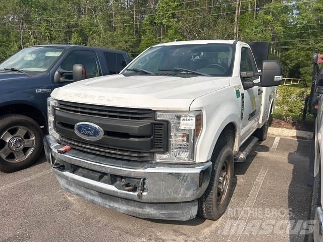 Ford F-250 Visuotinės / bendrosios paskirties automobiliai