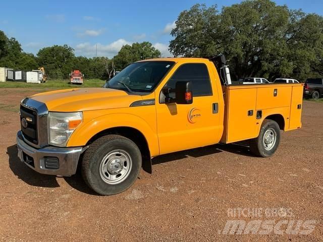 Ford F-250 Pikapai / Bortiniai sunkvežimiai
