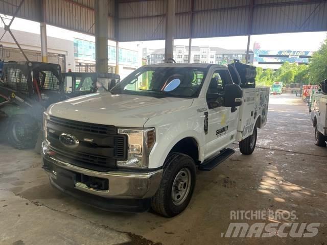 Ford F-250 Visuotinės / bendrosios paskirties automobiliai