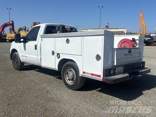 Ford F-250 Pikapai / Bortiniai sunkvežimiai